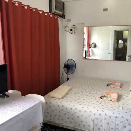 The Mansion - 2 Pax Solo Budget Room Near Airport Terminal Manila Kültér fotó